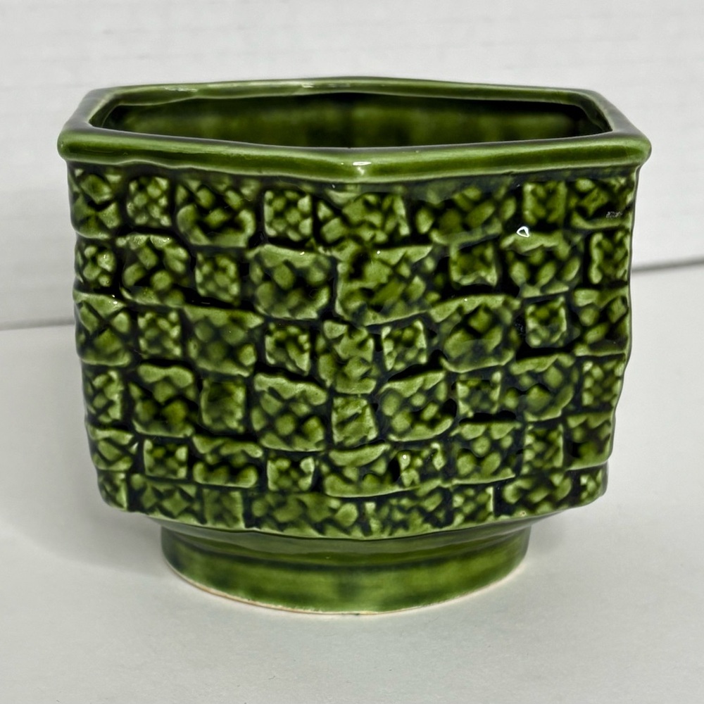 Brody Vintage Green Textured Ceramic Planter Basket weave Pattern Small
